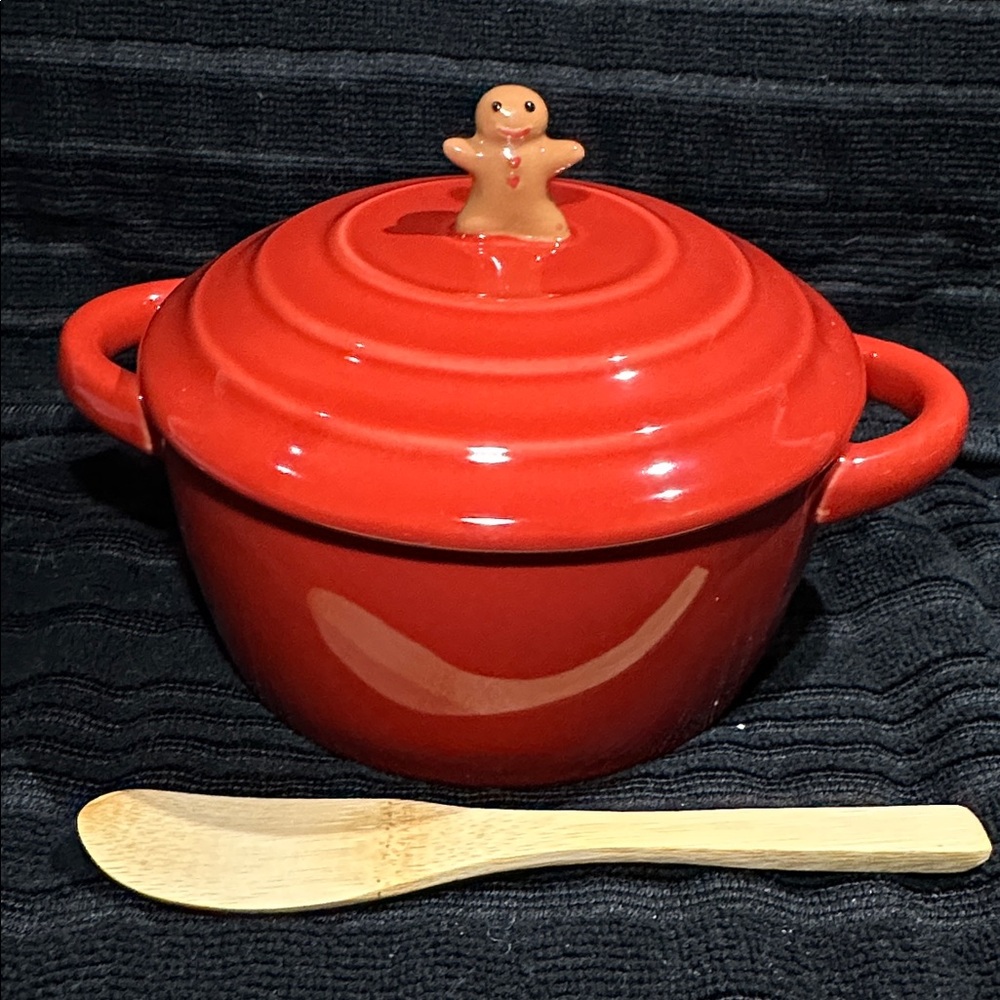 Peppermint Place Gingerbread Man Mini Bake & Serve Set~NEW!